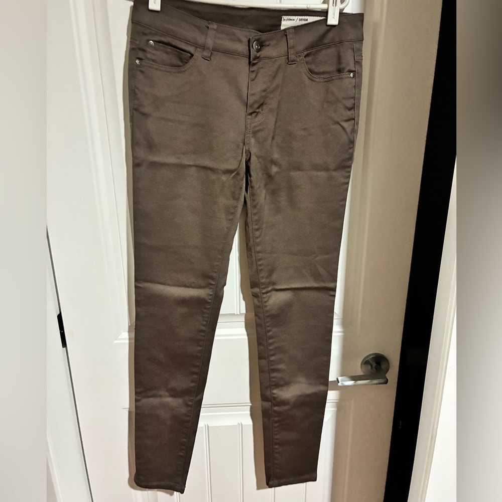 Le Chateau Dark Brown stretch pants